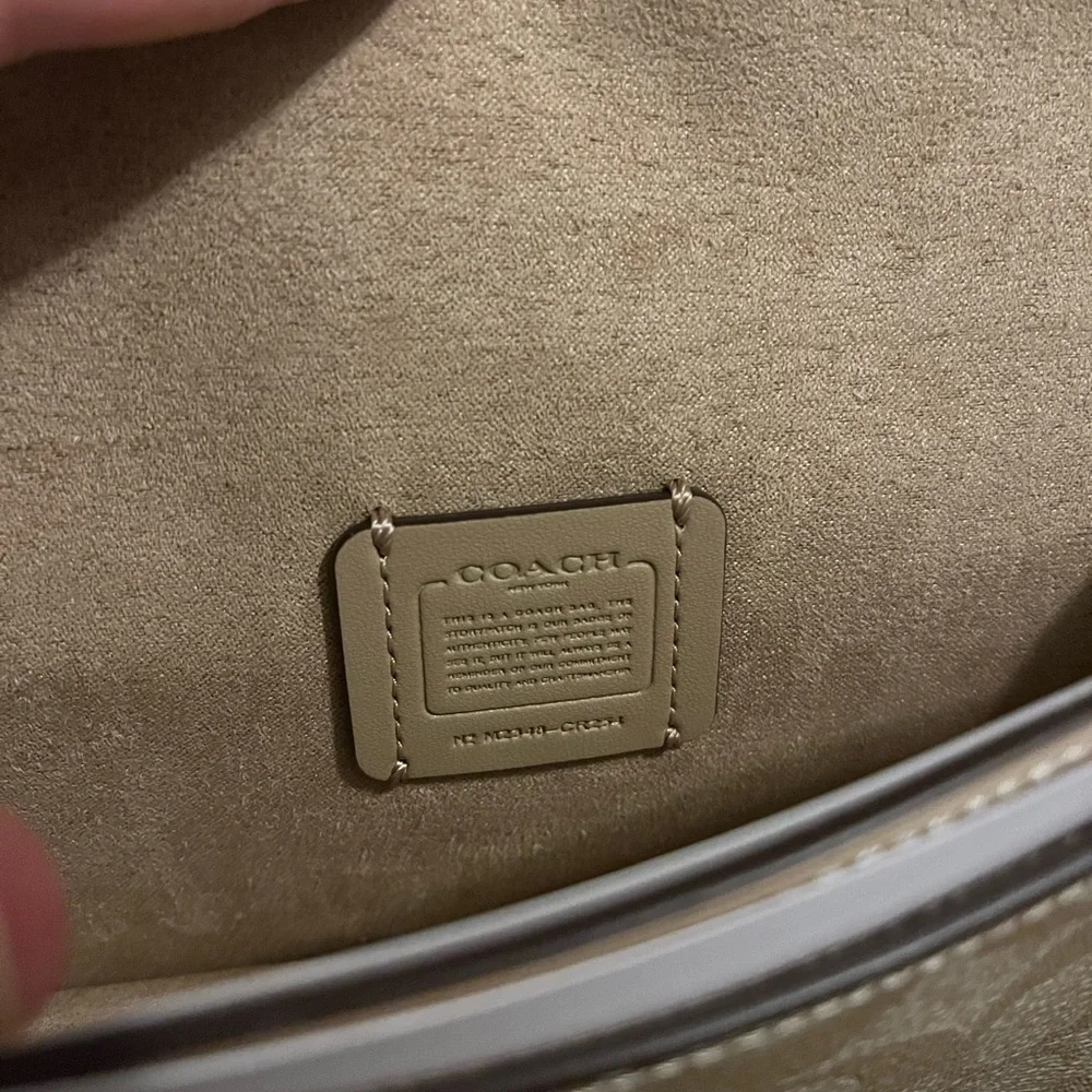 NWT Morgan Crossbody In Blocked Signature Canvas light khaki - Picture 10 of 10